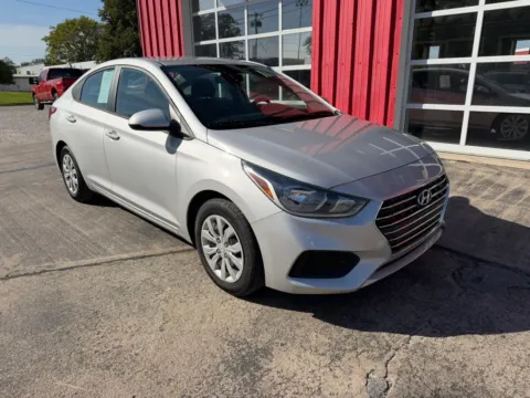Photos of 2021 Hyundai Accent SE Sedan 4D for sale in Fremont, NE at Tailgate Motor Co. (Fremont South)