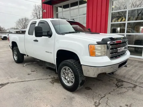 Photos of 2013 GMC Sierra 2500 HD Extended Cab Work Truck Pickup 4D 6 1/2 ft for sale in Fremont, NE at Tailgate Motor Co. (Fremont South)