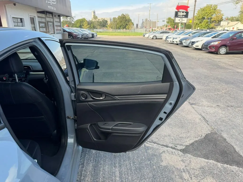 Honda Civic photo 15