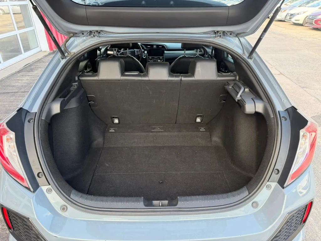 Honda Civic photo 8