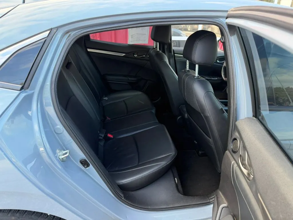 Honda Civic photo 16
