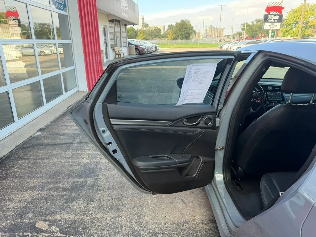 Honda Civic photo 11