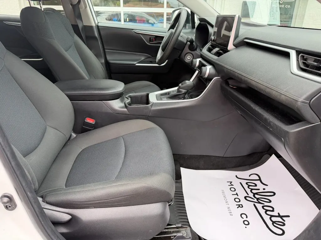 Toyota RAV4 photo 12