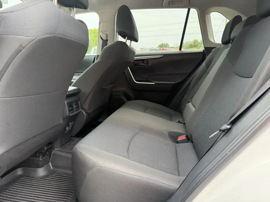 Toyota RAV4 photo 22