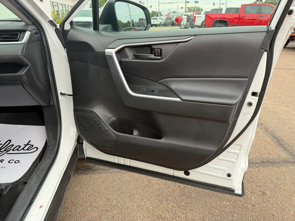 Toyota RAV4 photo 16