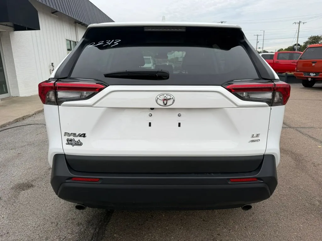 Toyota RAV4 photo 6