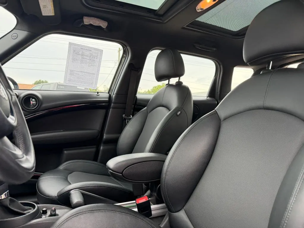 Mini Countryman photo 18
