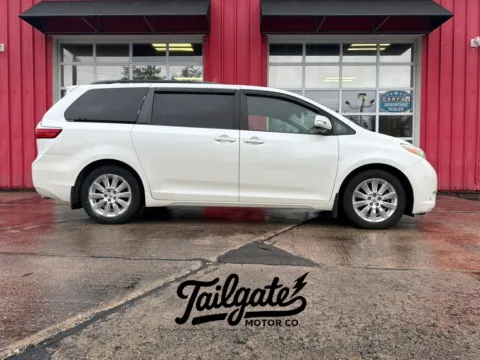 Unknown 2015 Toyota Sienna Limited Premium Minivan 4D for sale in Fremont, NE