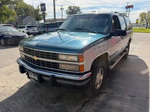 More photos of 1993 Chevrolet Suburban 1500 Sport Utility at Tailgate Motor Co. (Fremont South), NE