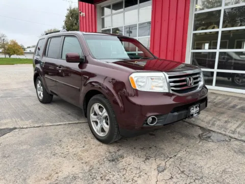Photos of 2015 Honda Pilot EX-L Sport Utility 4D for sale in Fremont, NE at Tailgate Motor Co. (Fremont South)