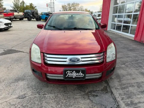 Another view of 2009 Ford Fusion SE Sedan 4D for sale in Fremont, NE at Tailgate Motor Co. (Fremont South)