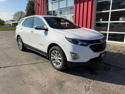 Photos of 2020 Chevrolet Equinox LT Sport Utility 4D for sale in Fremont, NE at Tailgate Motor Co. (Fremont South)