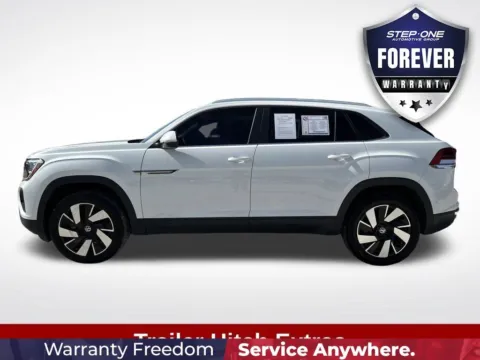 More photos of 2025 Volkswagen Atlas Cross Sport 2.0T SE w/Technology at Step One Motorsports, FL