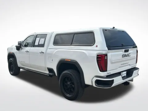 More photos of 2024 GMC Sierra 2500HD Denali Ultimate at Step One Motorsports, FL