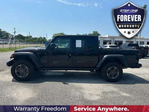 More photos of 2023 Jeep Gladiator Rubicon at Step One Motorsports, FL