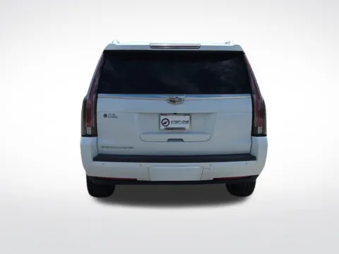 More photos of 2017 Cadillac Escalade at Step One Motorsports, FL