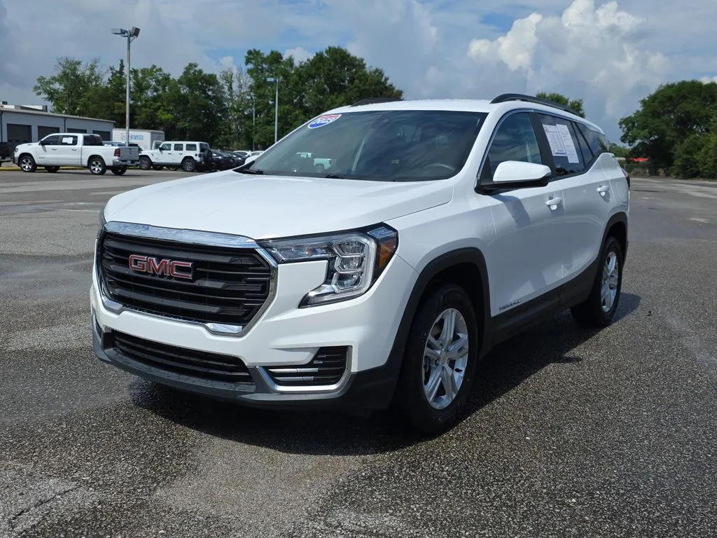 White 2023 GMC Terrain SLE for sale in Pensacola, FL