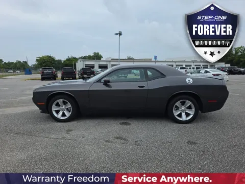 More photos of 2023 Dodge Challenger SXT at Step One Motorsports, FL