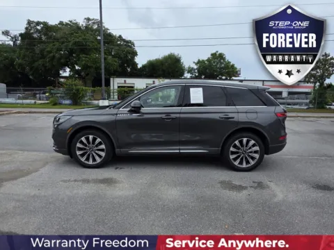 More photos of 2020 Lincoln Corsair Reserve at Step One Motorsports, FL