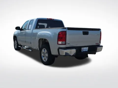 More photos of 2011 GMC Sierra 1500 SLT at Step One Motorsports, FL