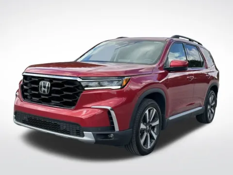 Photos of 2024 Honda Pilot Touring for sale in Pensacola, FL at Step One Motorsports