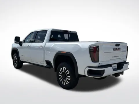 More photos of 2024 GMC Sierra 2500HD AT4 at Step One Motorsports, FL