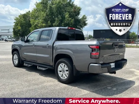 More photos of 2022 Nissan Frontier SV at Step One Motorsports, FL