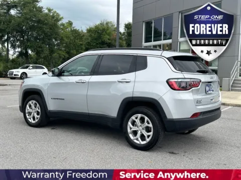 More photos of 2024 Jeep Compass Latitude at Step One Motorsports, FL