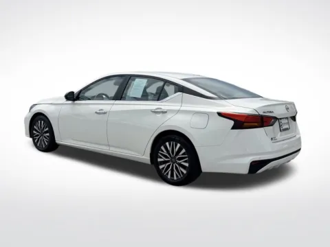 More photos of 2025 Nissan Altima 2.5 SV at Step One Motorsports, FL