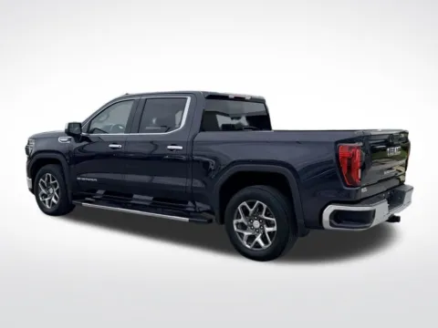 More photos of 2025 GMC Sierra 1500 SLT at Step One Motorsports, FL