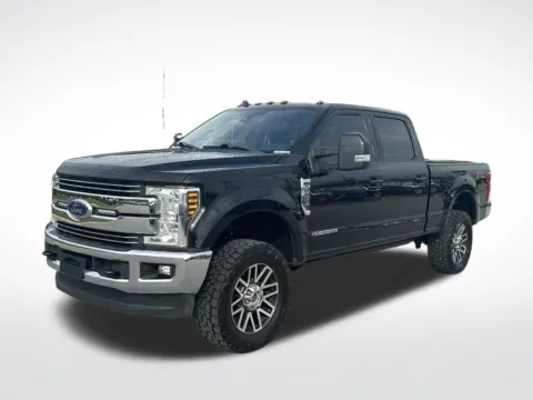 Photos of 2019 Ford F-250SD Lariat for sale in Pensacola, FL at Step One Motorsports