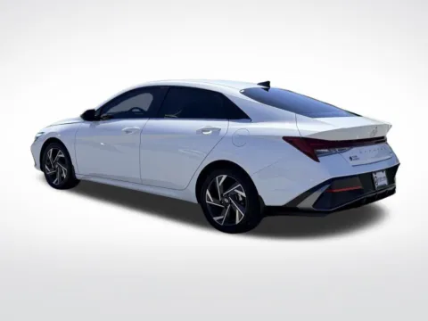 More photos of 2025 Hyundai Elantra Limited at Step One Motorsports, FL