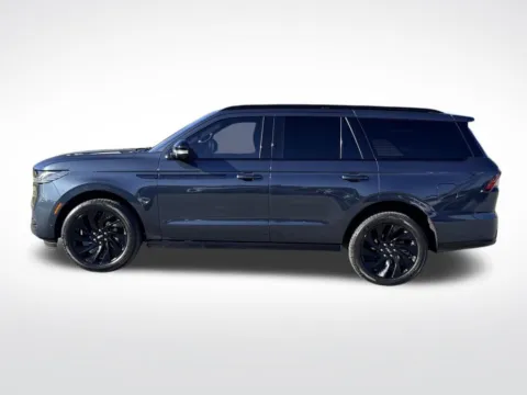 Another view of 2025 Lincoln Navigator Reserve for sale in Pensacola, FL at Step One Motorsports