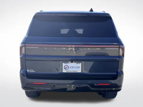 More photos of 2025 Lincoln Navigator Reserve at Step One Motorsports, FL