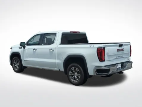 More photos of 2024 GMC Sierra 1500 SLT at Step One Motorsports, FL