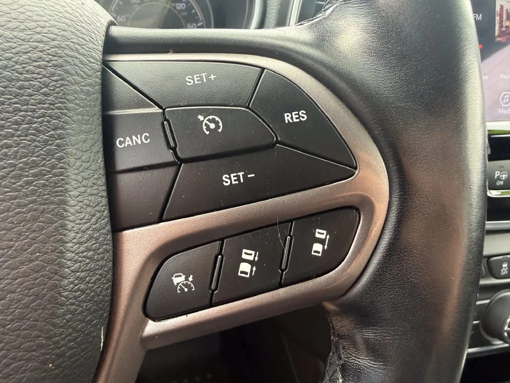 Jeep Cherokee photo 27