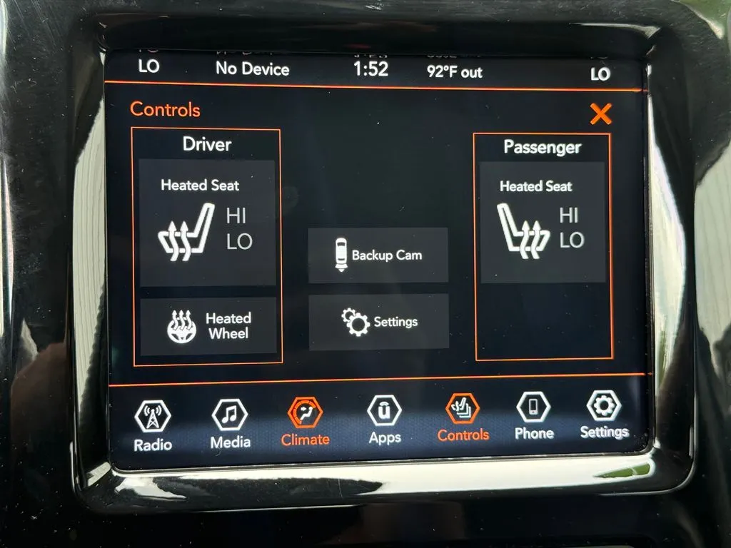 Jeep Cherokee photo 3