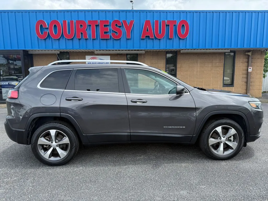 Jeep Cherokee photo 12