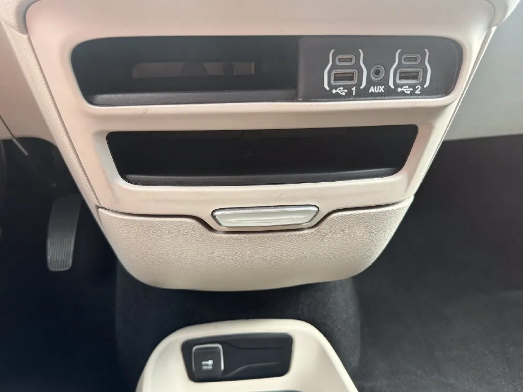 Chrysler Voyager photo 28