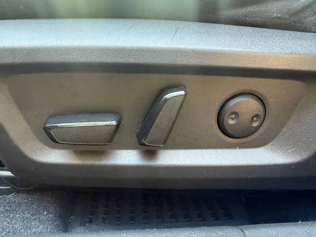 2022 Nissan Rogue SV - Photo 14