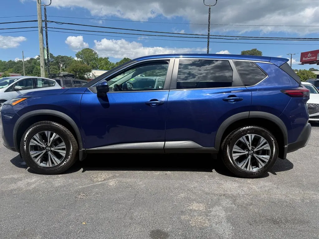 2022 Nissan Rogue SV - Photo 7