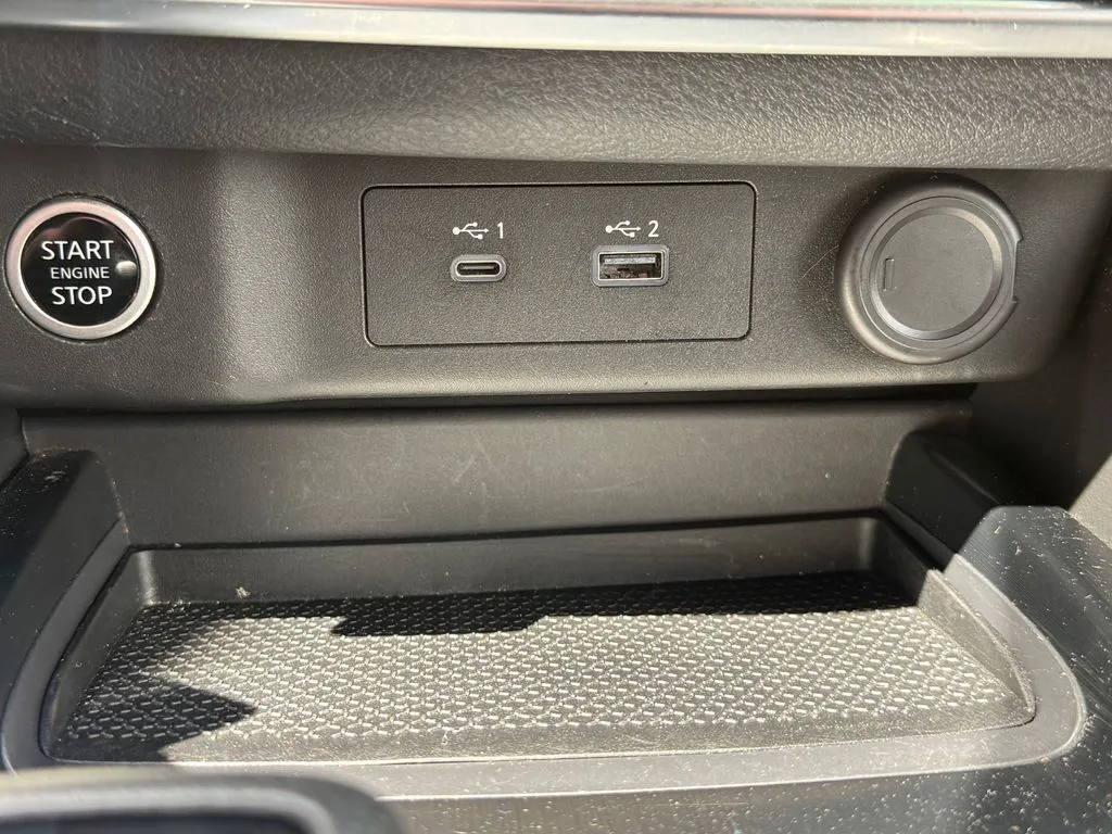 2022 Nissan Rogue SV - Photo 21