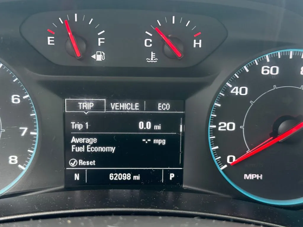 2021 Chevrolet Equinox LS - Photo 25