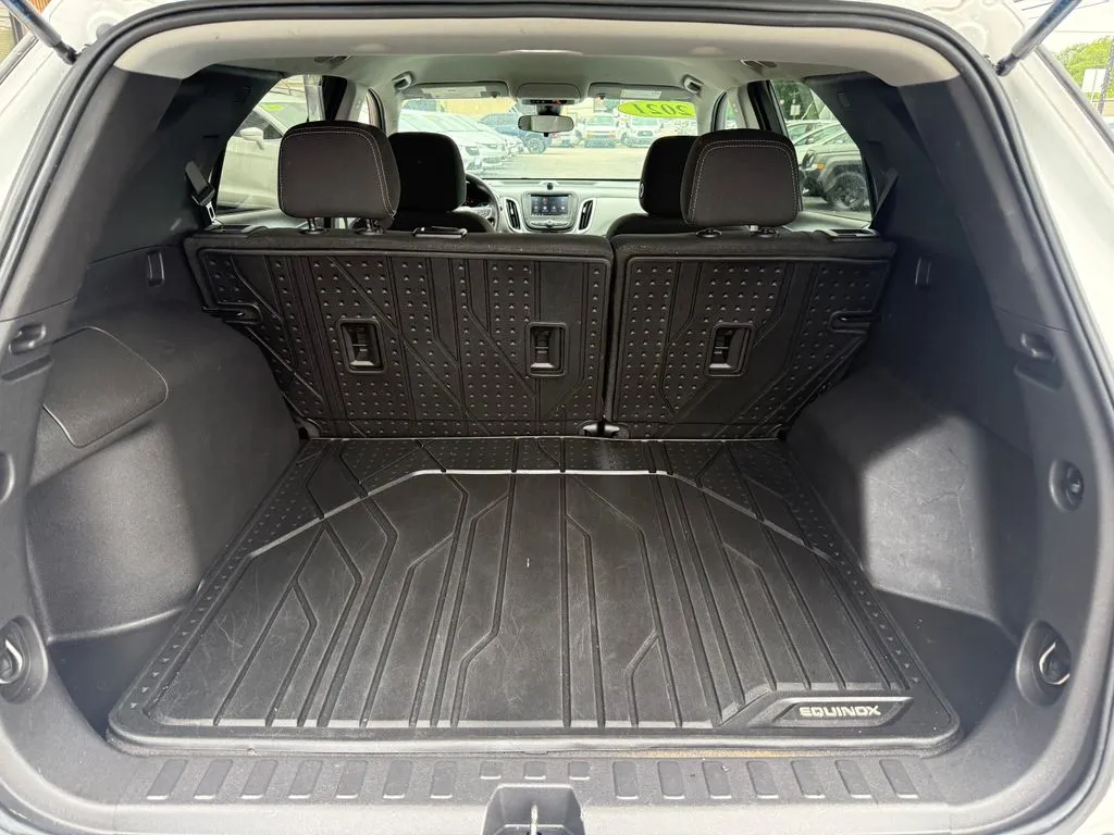 2021 Chevrolet Equinox LS - Photo 21