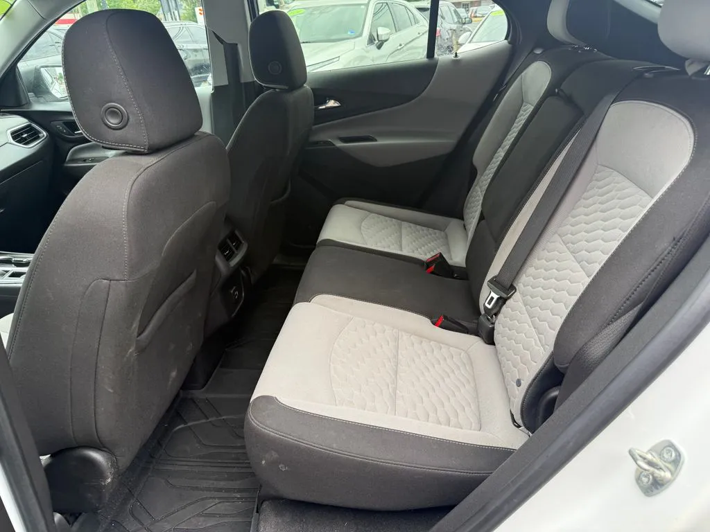 2021 Chevrolet Equinox LS - Photo 20