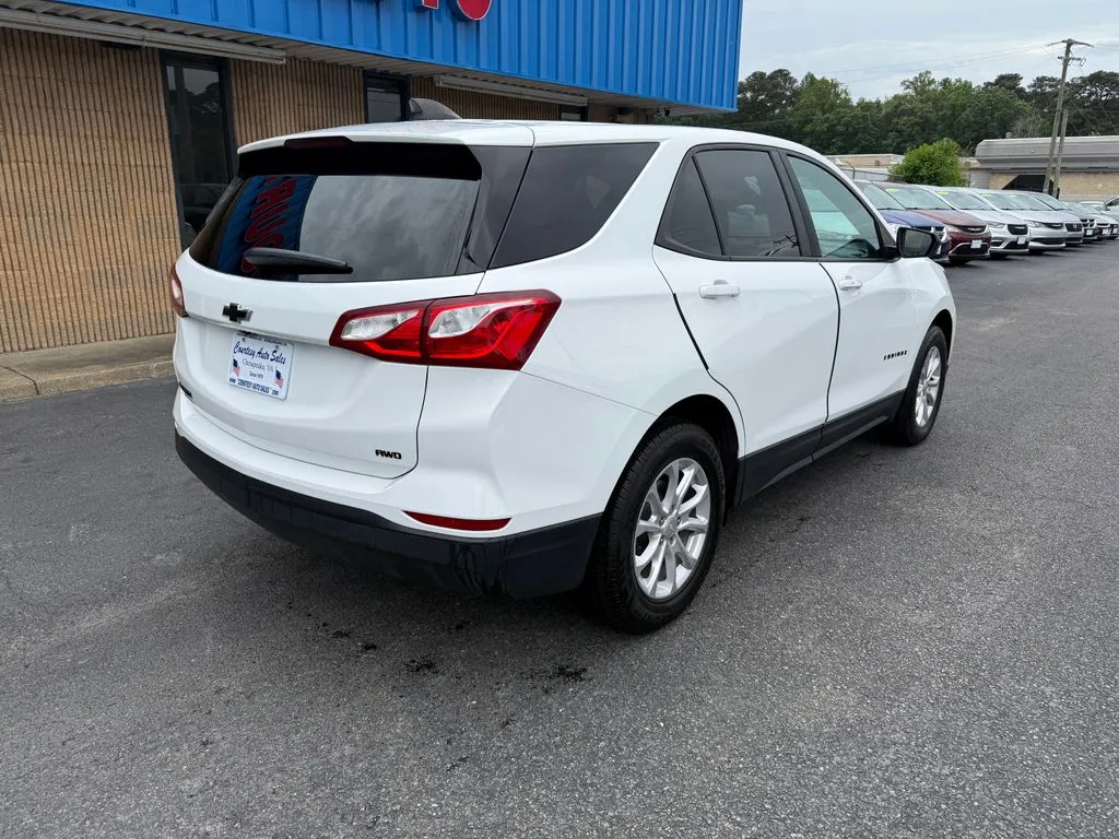2021 Chevrolet Equinox LS - Photo 10
