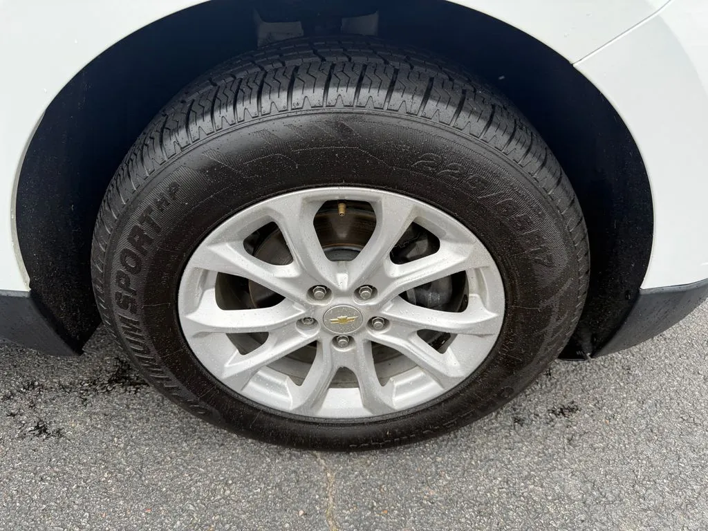 2021 Chevrolet Equinox LS - Photo 31