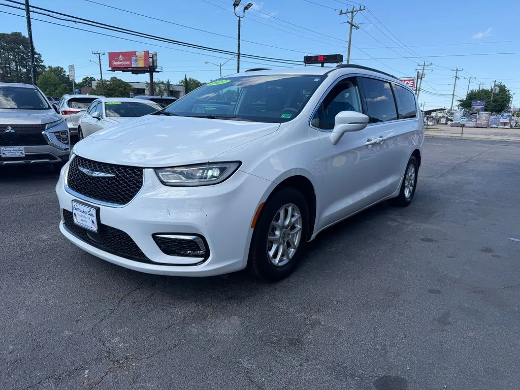 Chrysler Pacifica photo 7