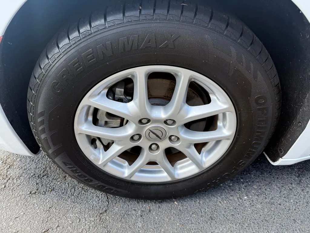 Chrysler Pacifica photo 37