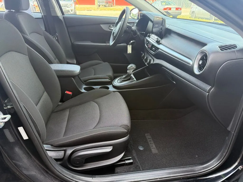Kia Forte photo 15